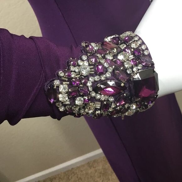 Eliza J Beaded Sleeve Ruched Jersey Gown (G5) - Picture 5 of 8